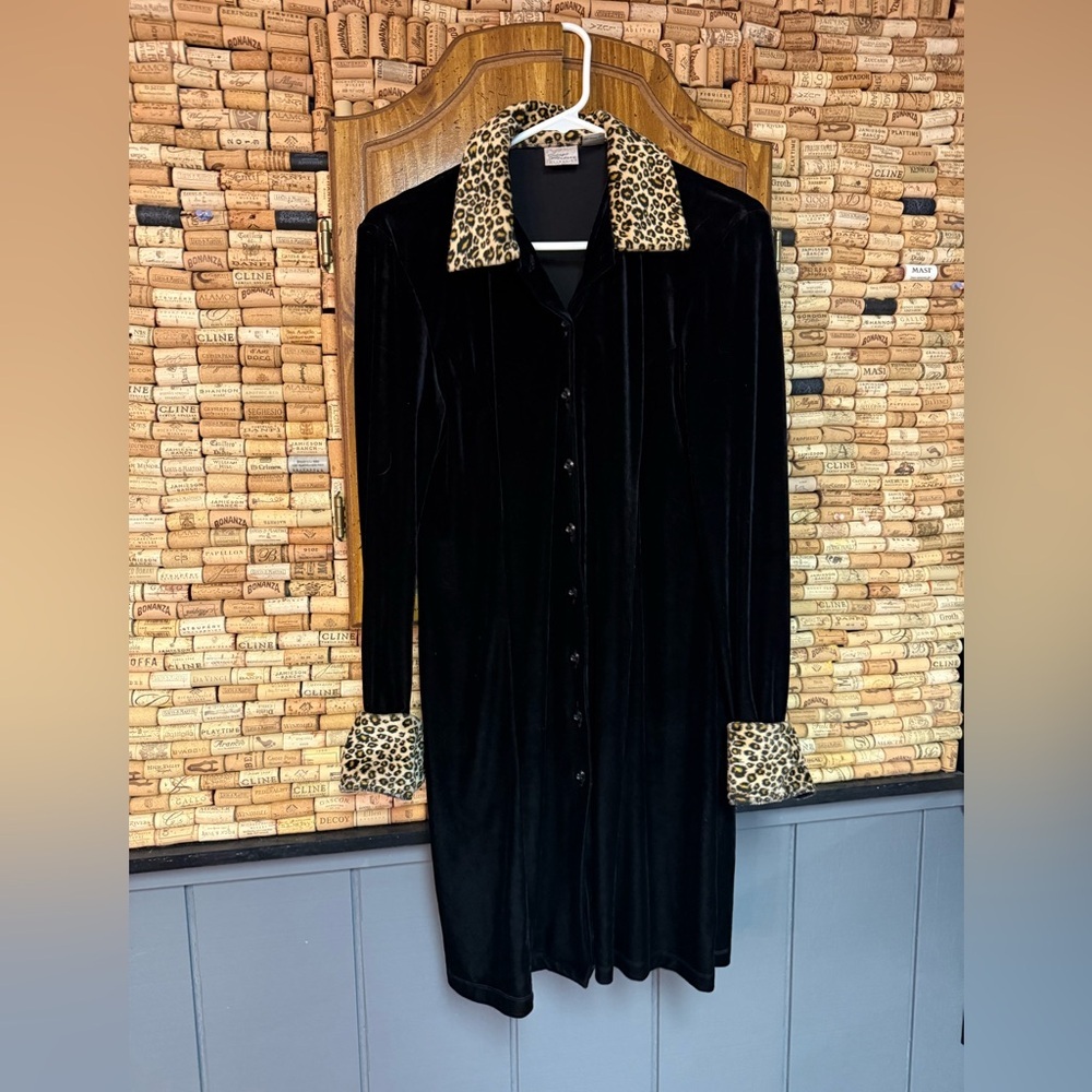 Vintage Giorgio Fiorlini cheetah velour like mob wife style button tunic/dress M